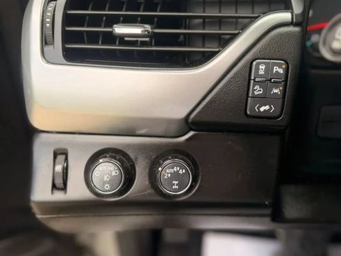 Used 2019 Chevrolet Tahoe LT AWD/4WD image 16