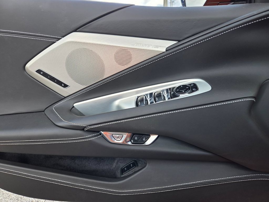 Used 2022 Chevrolet Corvette Stingray Premium Conv w/ Z51 Performance Package RWD image 20