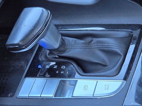 Certified 2022 Hyundai Elantra SEL w/ Convenience Package FWD image 17