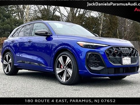 New 2025 Audi SQ5 Premium Plus image 2