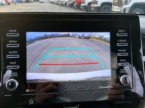 Used 2022 Toyota Camry SE image 14