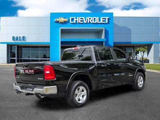 Used 2025 RAM 1500 Big Horn AWD/4WD image 3