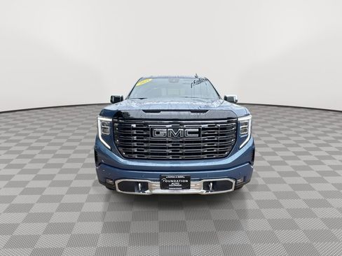 Used 2025 GMC Sierra 1500 Denali Ultimate AWD/4WD image 5