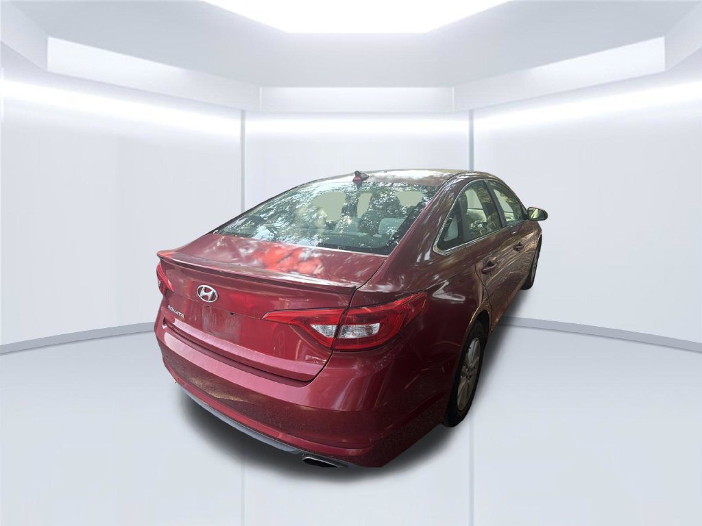 Used 2015 Hyundai Sonata SE w/ Option Group 09 FWD image 10