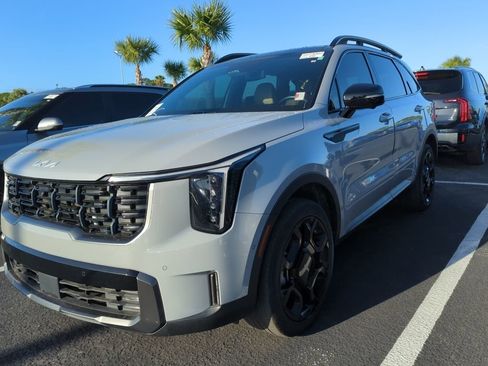 Certified 2024 Kia Sorento SX Prestige w/ Olive Brown Leather Package image 3