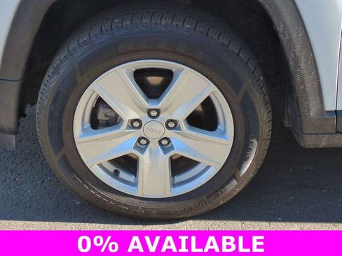 Certified 2022 Jeep Compass Latitude w/ Sun and Sound Group image 33