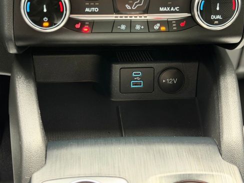 Used 2023 Ford Escape Active AWD/4WD image 17