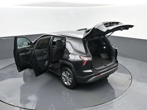 Used 2025 Chevrolet Equinox LT AWD/4WD image 28