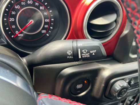Used 2021 Jeep Gladiator Rubicon w/ LED Lighting Group AWD/4WD image 15