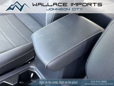 Used 2023 Volkswagen Taos SE FWD image 19