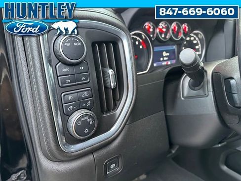 Used 2022 Chevrolet Silverado 1500 LT Trail Boss w/ Convenience Package II image 32