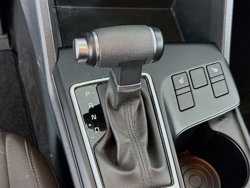 Used 2025 Kia Sportage LX image 24