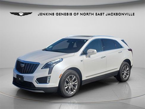Used 2023 Cadillac XT5 Premium Luxury image 3