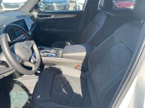 Used 2025 Volkswagen Atlas Cross Sport SE image 23