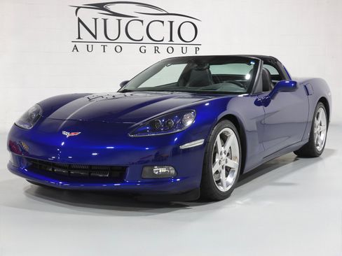 Used 2006 Chevrolet Corvette Coupe w/ Preferred Equipment Group RWD image 41