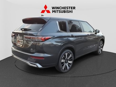New 2025 Mitsubishi Outlander SE image 5