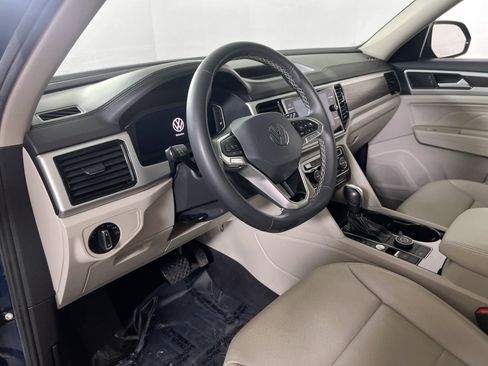 Used 2023 Volkswagen Atlas SE AWD/4WD image 9