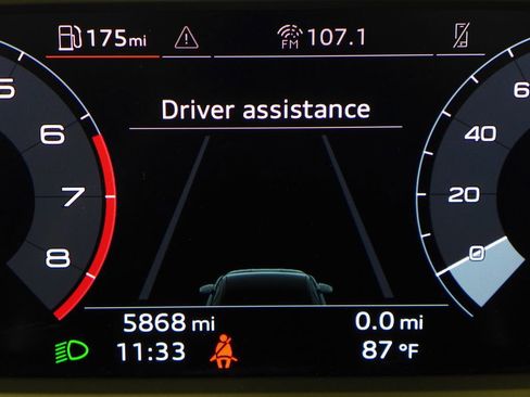 Used 2025 Audi A3 2.0T Premium image 32