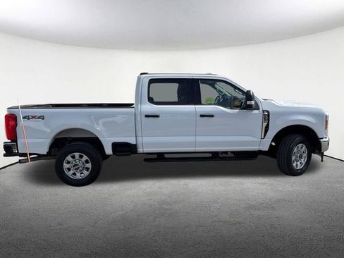 Used 2024 Ford F250 XLT AWD/4WD image 14
