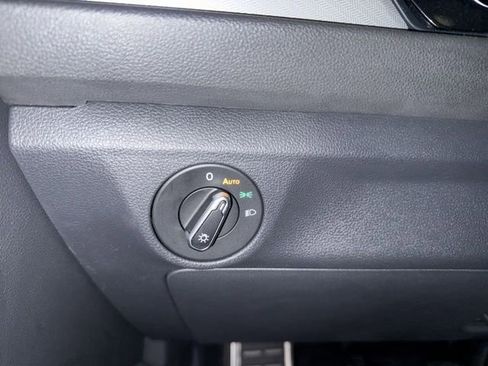 Used 2024 Volkswagen Jetta Sport image 28