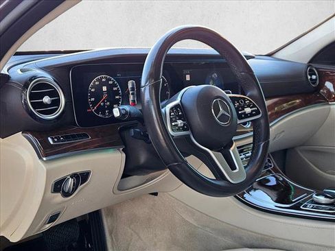 Used 2019 Mercedes-Benz E 300 image 10