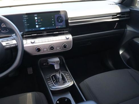 Used 2026 Hyundai Kona SE image 10