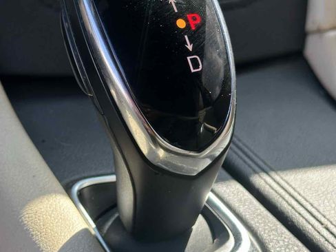 Used 2018 Cadillac XT5 AWD image 22