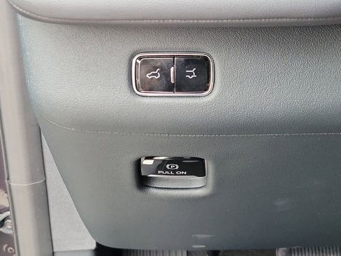 Used 2026 Lincoln Navigator Reserve AWD/4WD image 30