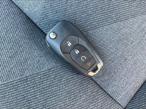 Used 2024 Chevrolet Trax RS w/ Driver Confidence Package FWD image 11