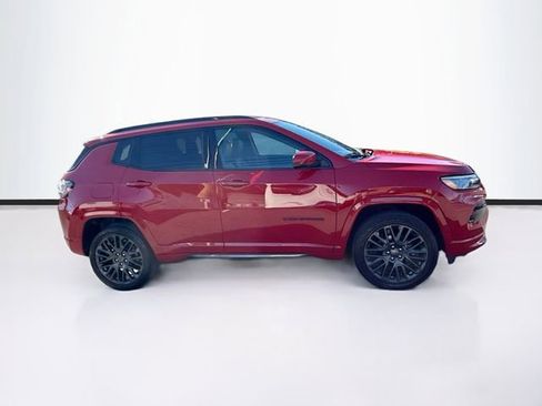 Used 2022 Jeep Compass Limited w/ (RED) Package image 11
