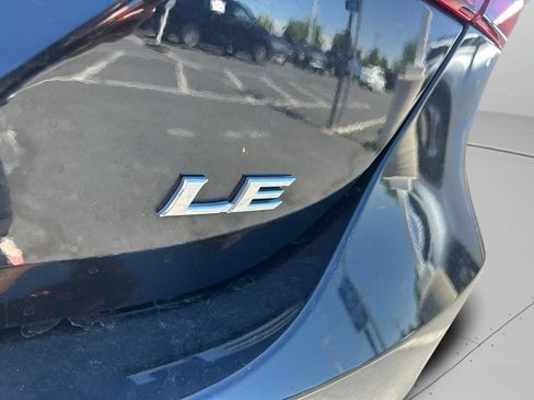 Used 2024 Toyota Camry LE FWD image 8