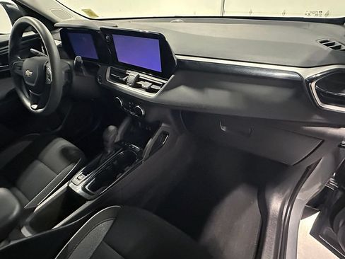Used 2024 Chevrolet TrailBlazer LS w/ LS Convenience Package AWD/4WD image 25