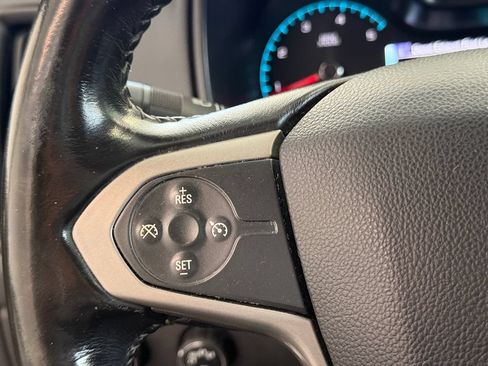 Used 2017 Chevrolet Colorado Z71 AWD/4WD image 19