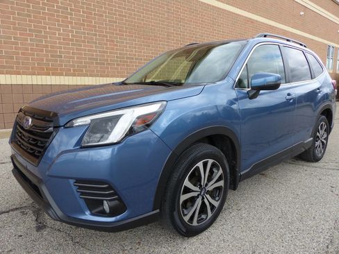 Used 2023 Subaru Forester Limited image 5