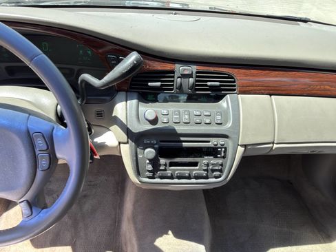 Used 2003 Cadillac De Ville w/ Comfort & Convenience Package image 56