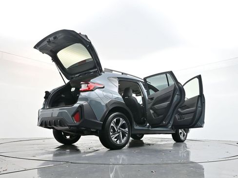 Used 2024 Subaru Crosstrek 2.0i Premium image 39