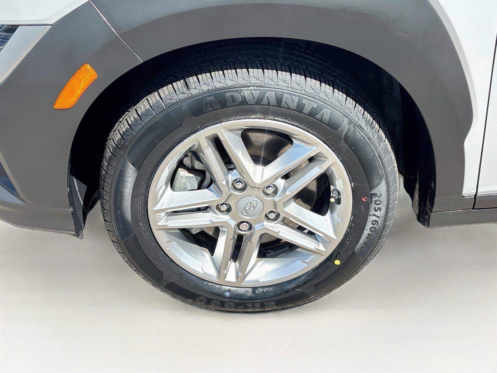 Used 2023 Hyundai Kona SE w/ Cargo Package AWD/4WD image 28