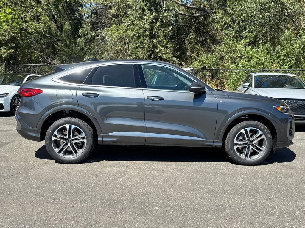 New 2026 Audi Q5 Premium AWD/4WD image 4