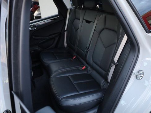 Used 2023 Porsche Macan S image 41