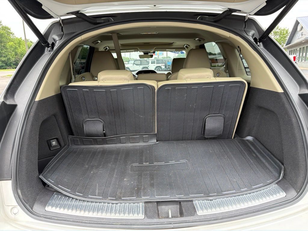 Used 2020 Acura MDX w/ Technology Package AWD/4WD image 10