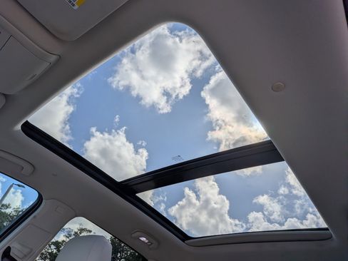 Used 2019 Cadillac XT5 Luxury FWD image 22