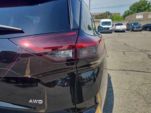 Used 2024 Nissan Rogue S AWD/4WD image 32