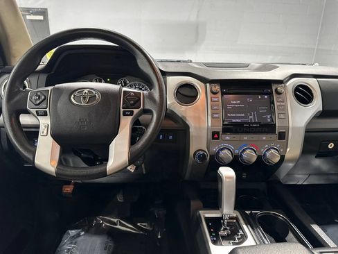 Used 2015 Toyota Tundra SR5 w/ TRD Off Road Package AWD/4WD image 9