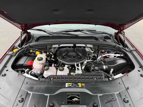 Certified 2023 Jeep Grand Cherokee Overland w/ Advanced Protech Group III AWD/4WD image 40