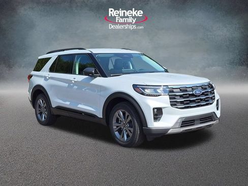 New 2026 Ford Explorer Active w/ Active Comfort Package AWD/4WD image 3