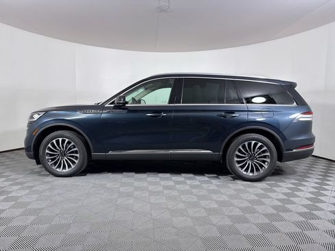 Used 2023 Lincoln Aviator Reserve w/ Elements Package Plus AWD/4WD image 11