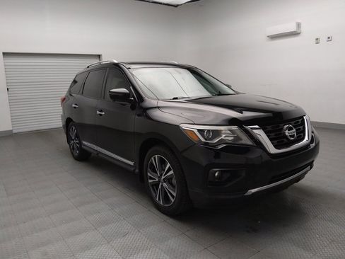 Used 2020 Nissan Pathfinder Platinum image 13