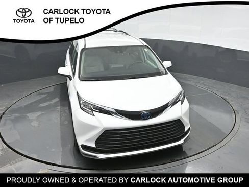 Used 2022 Toyota Sienna LE image 33