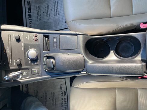 Used 2013 Lexus CT 200h w/ Premium Pkg w/Navigation image 17