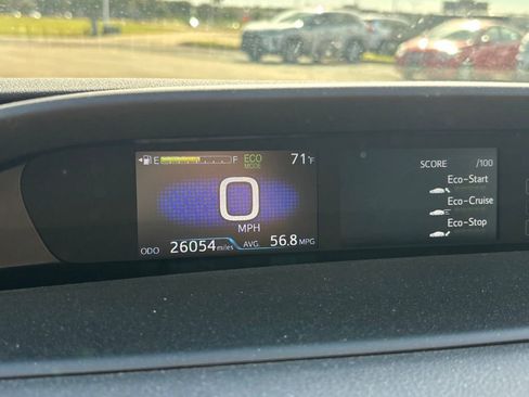 Used 2021 Toyota Prius L Eco image 13